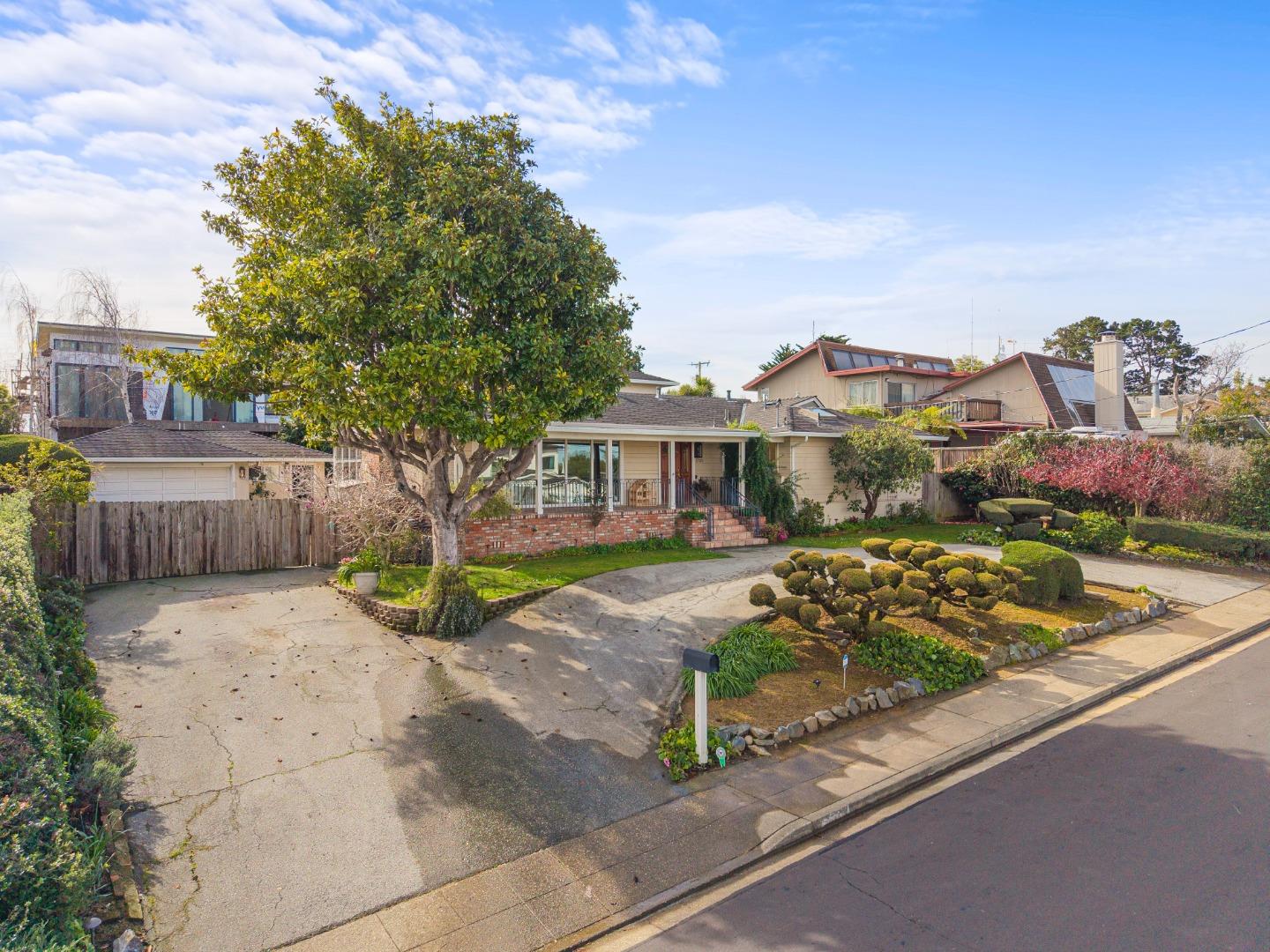 2725 Belmont Canyon