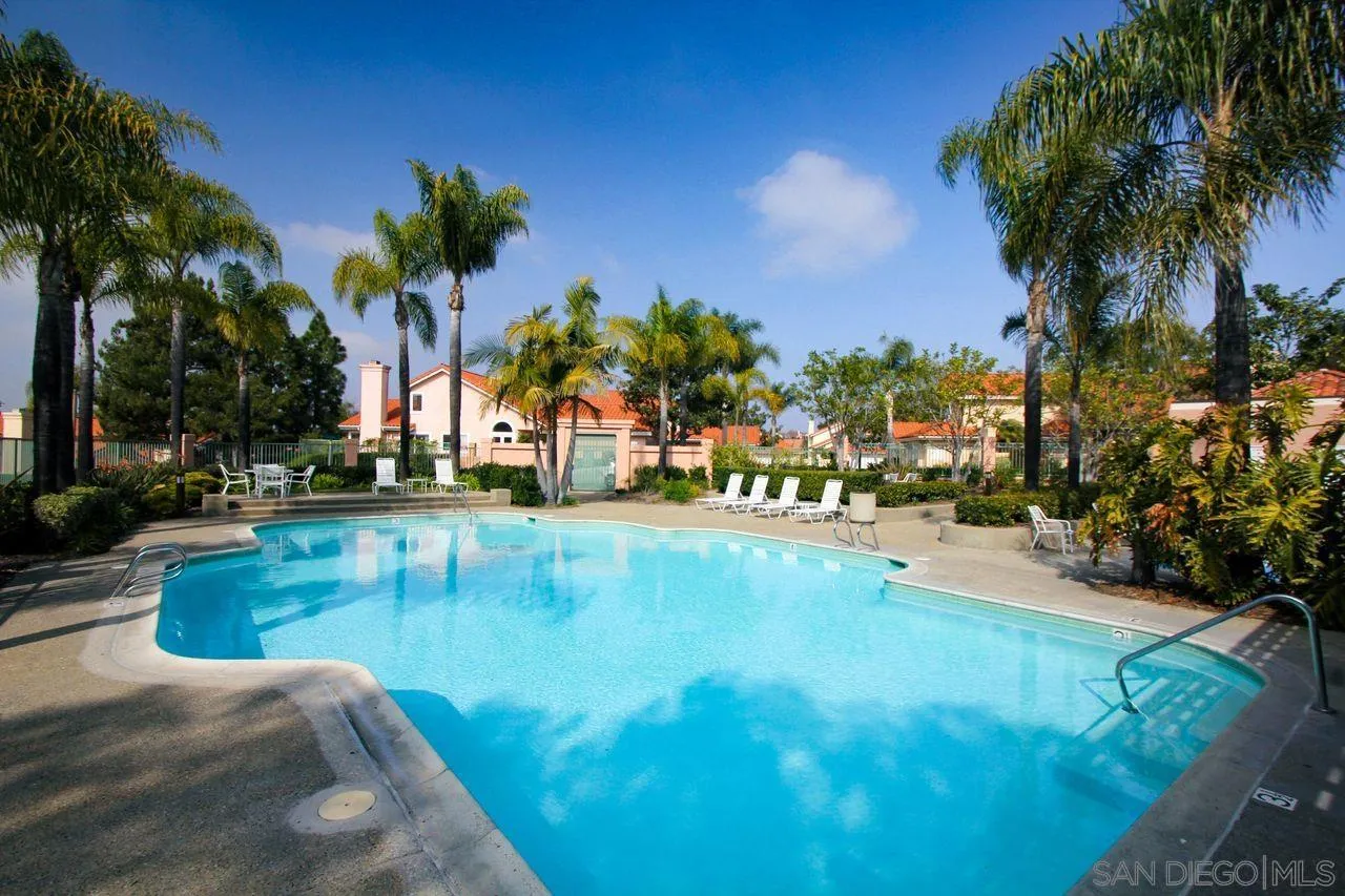 11752 Caminito Corriente