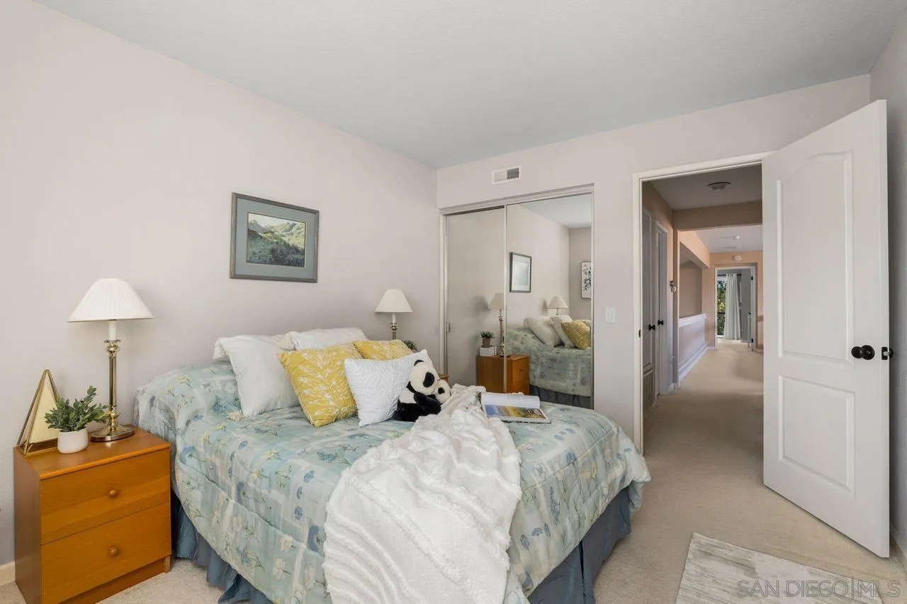 11752 Caminito Corriente