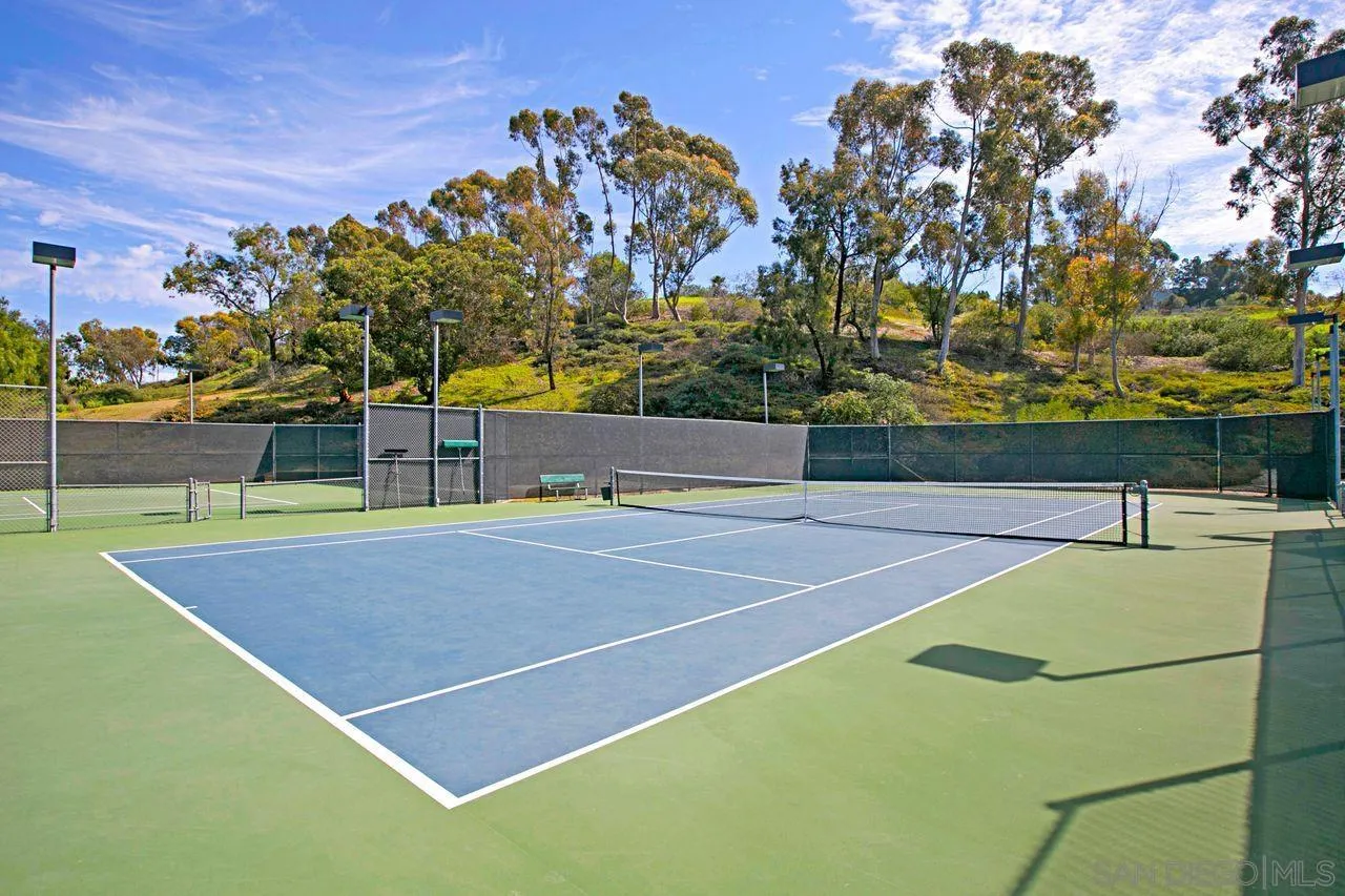 11752 Caminito Corriente