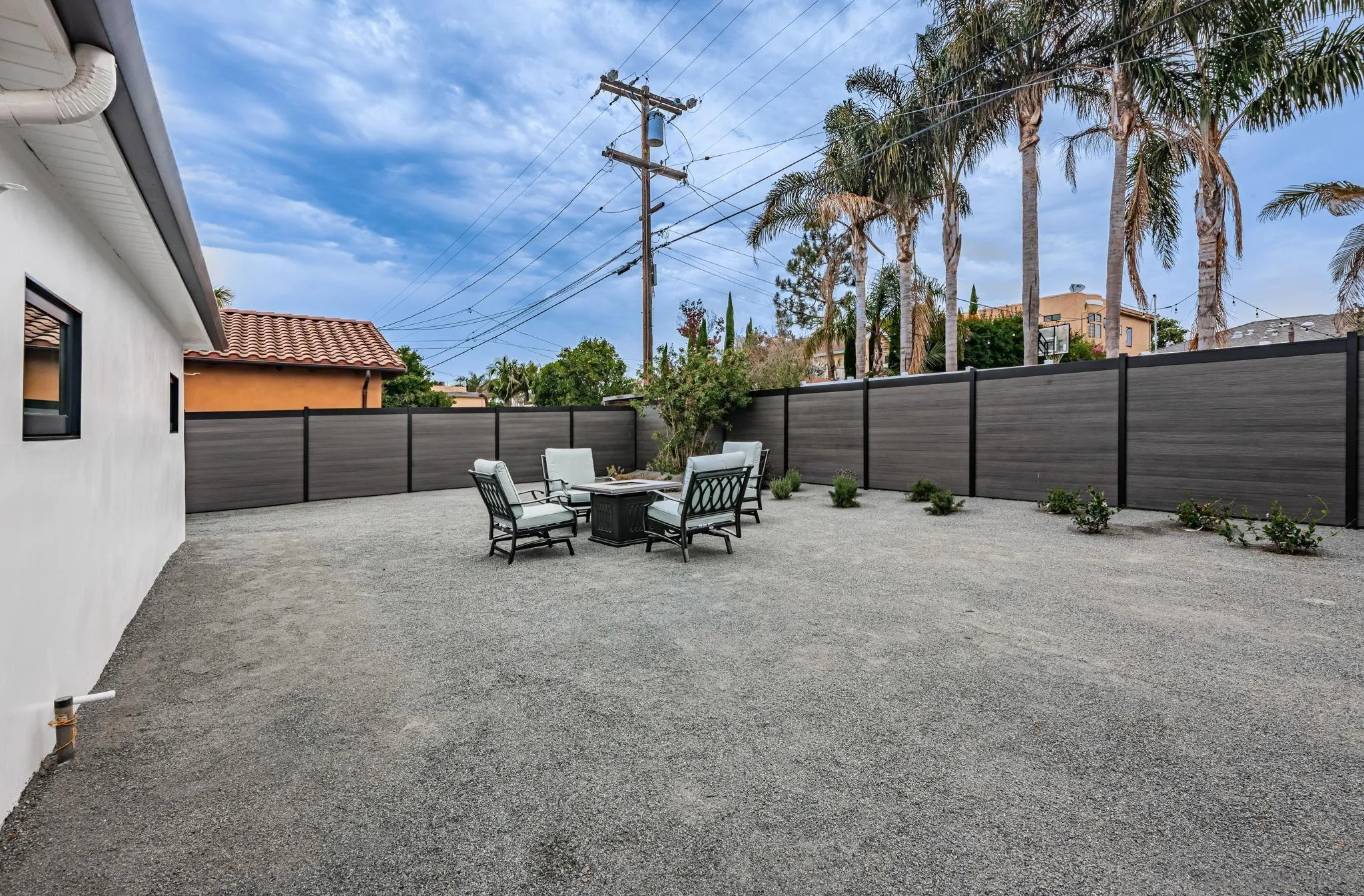 1276 Wilbur Ave
