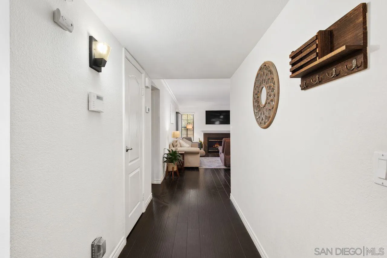12055 Alta Carmel Ct # 175