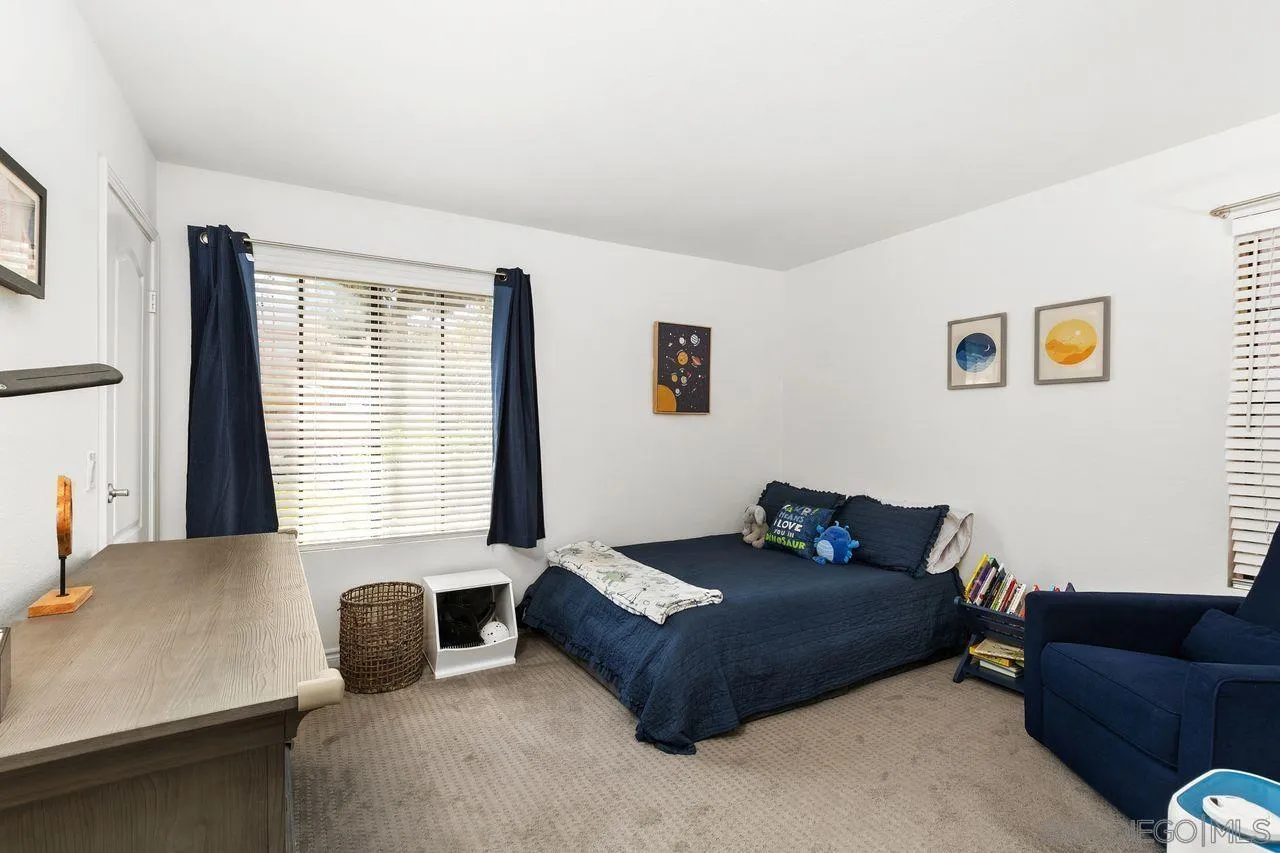 12055 Alta Carmel Ct # 175