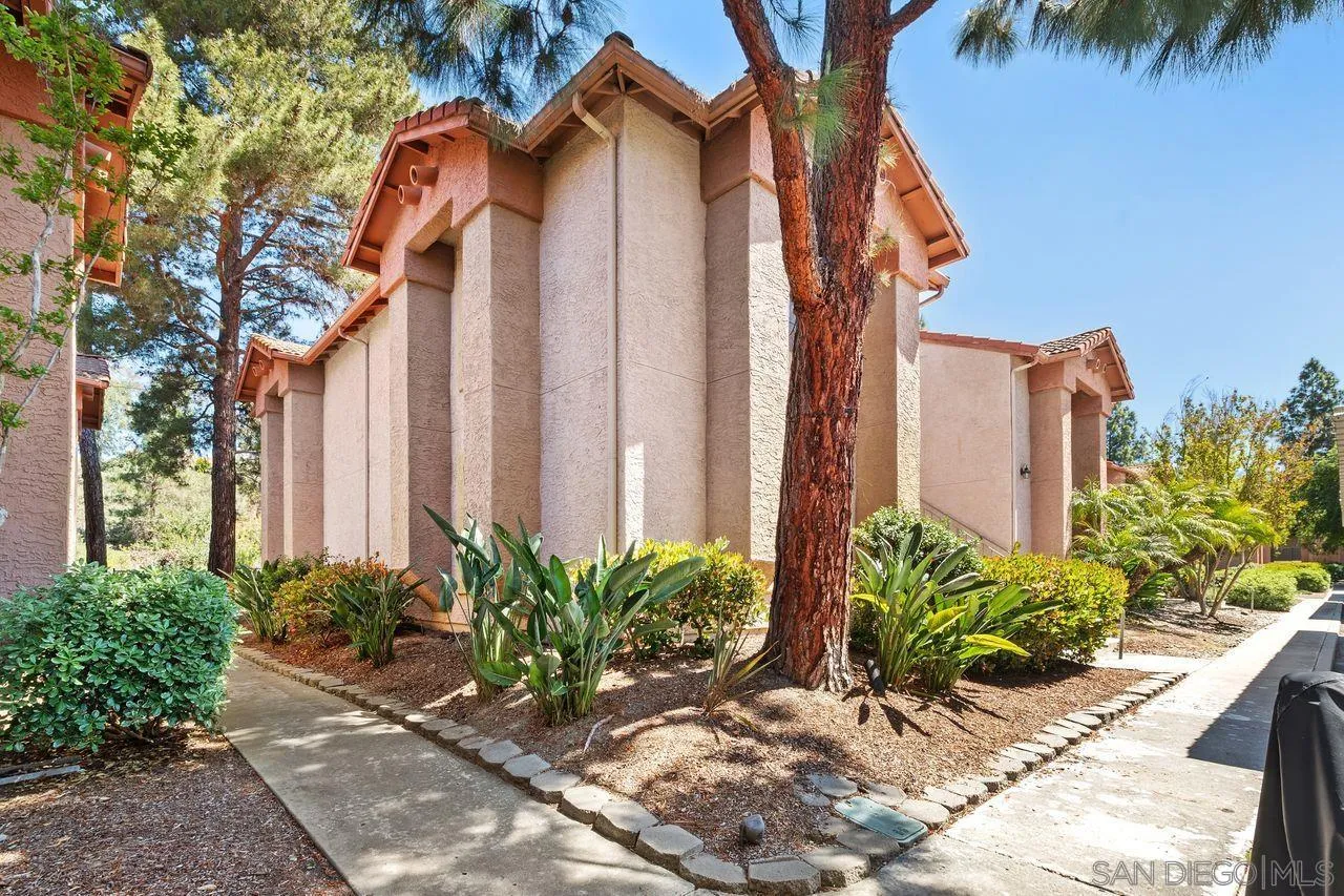 12055 Alta Carmel Ct # 175