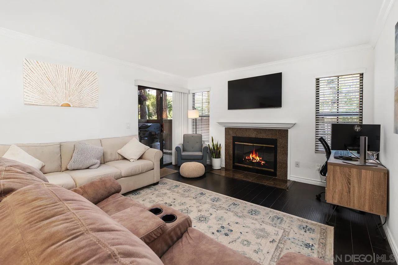 12055 Alta Carmel Ct # 175