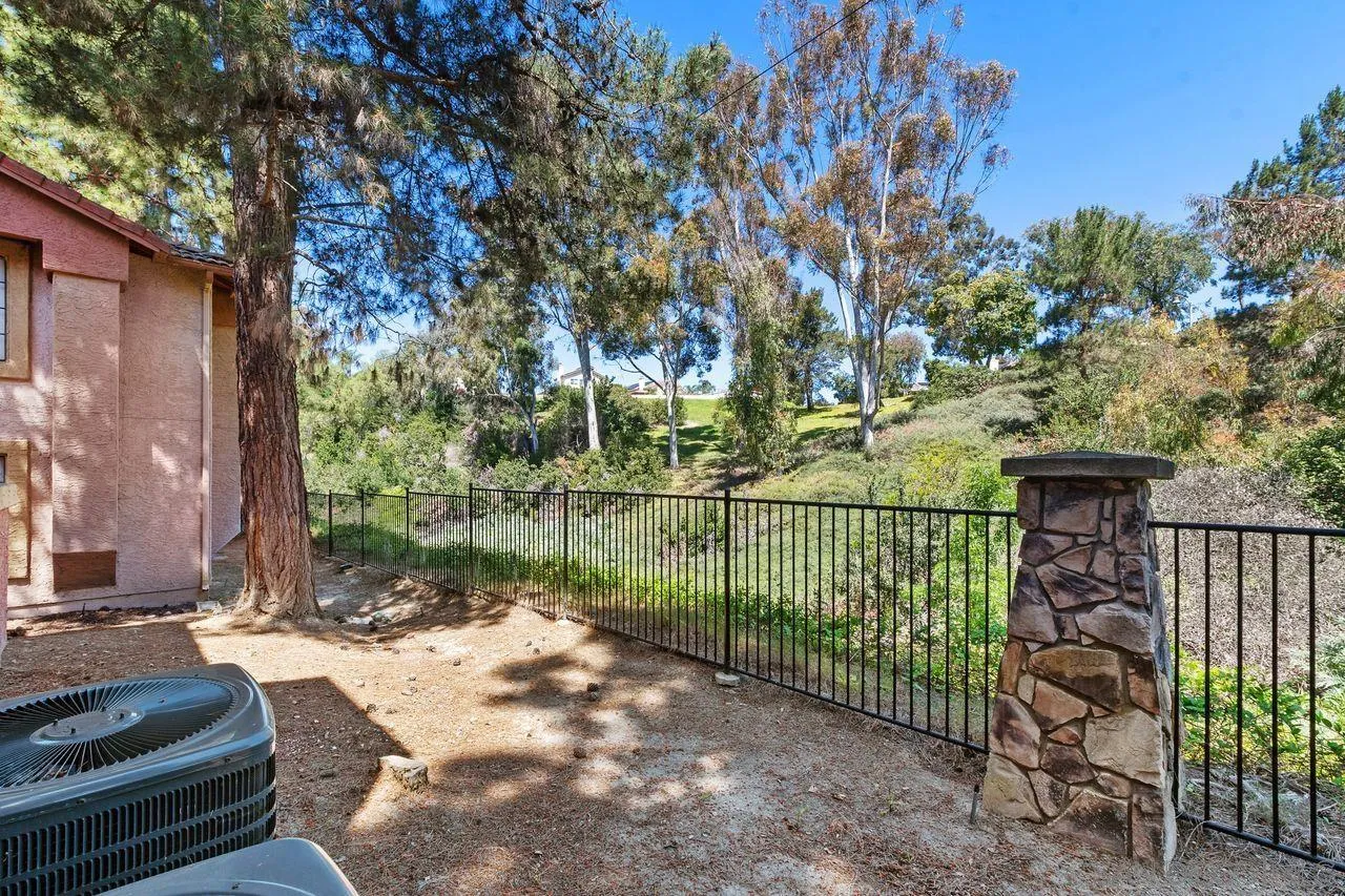 12055 Alta Carmel Ct # 175