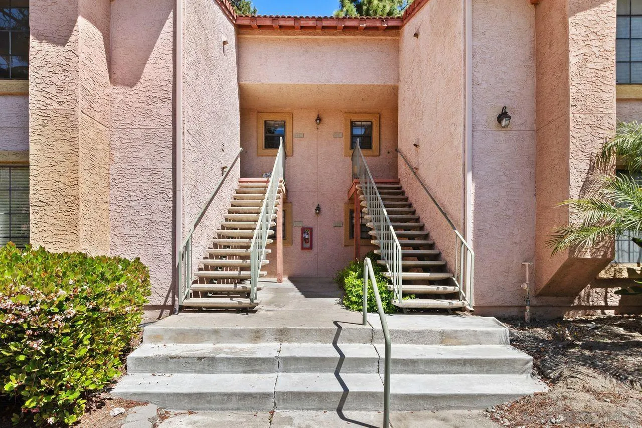 12055 Alta Carmel Ct # 175