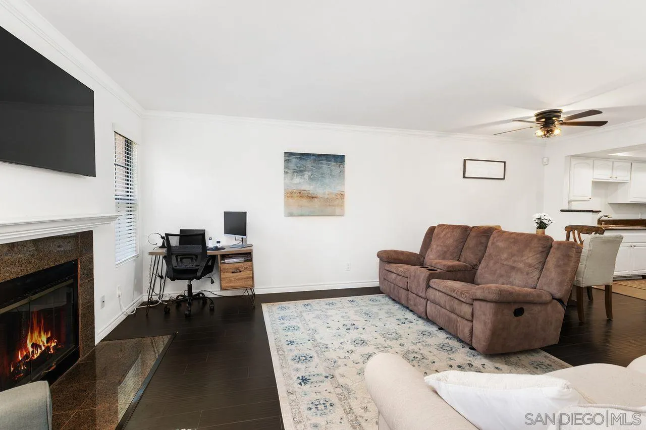12055 Alta Carmel Ct # 175