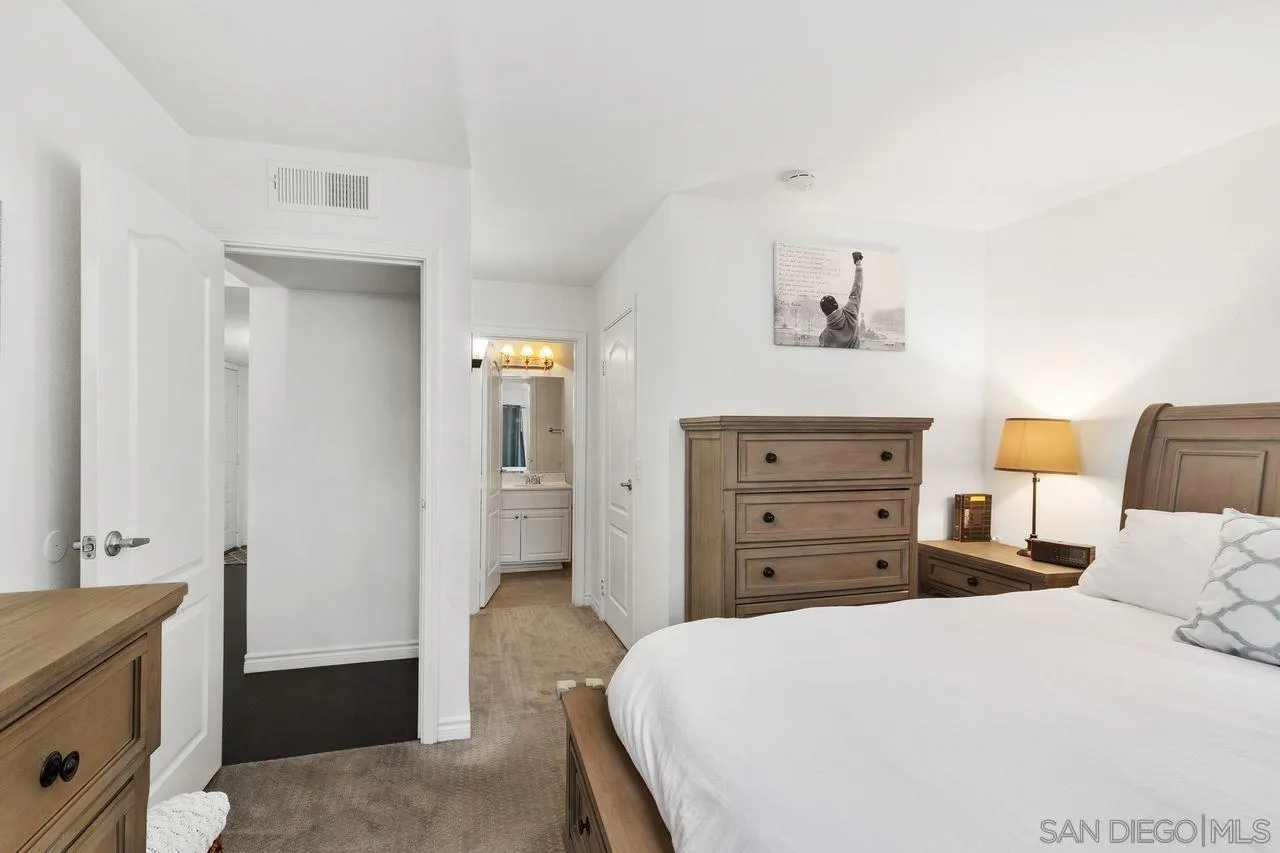 12055 Alta Carmel Ct # 175