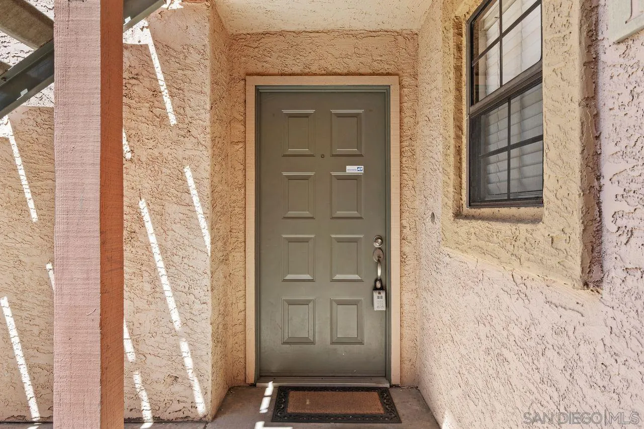12055 Alta Carmel Ct # 175