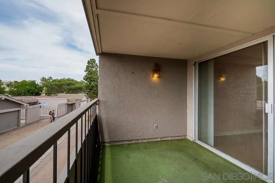 6269 Caminito Salado