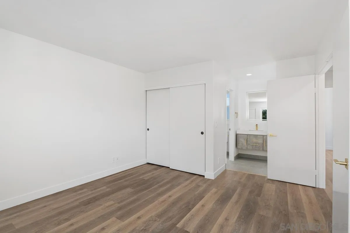 1831 Cathedral Glen