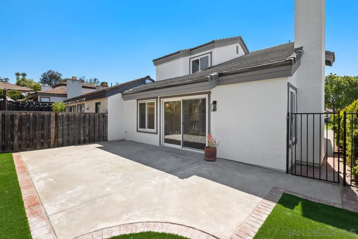 1831 Cathedral Glen