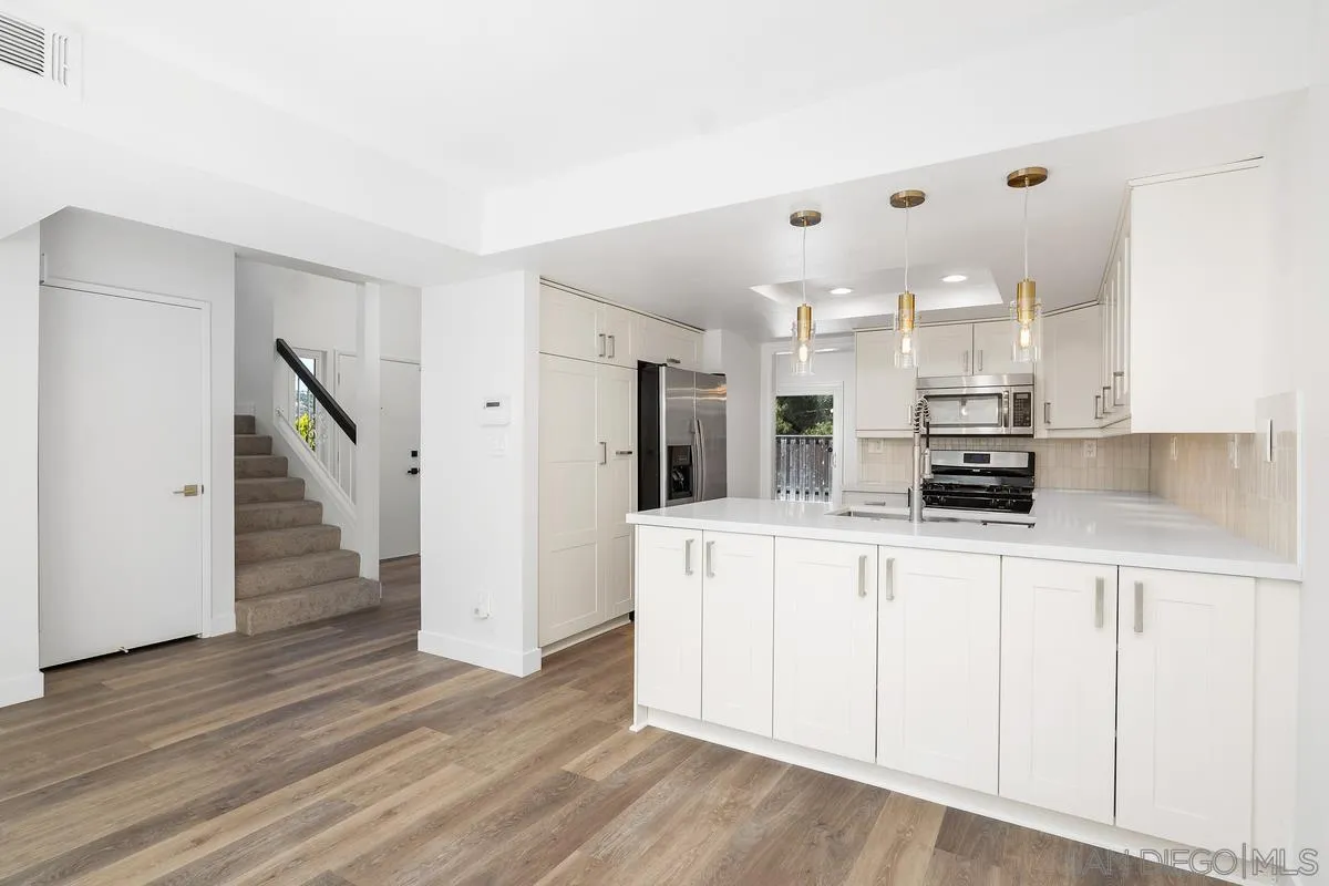 1831 Cathedral Glen