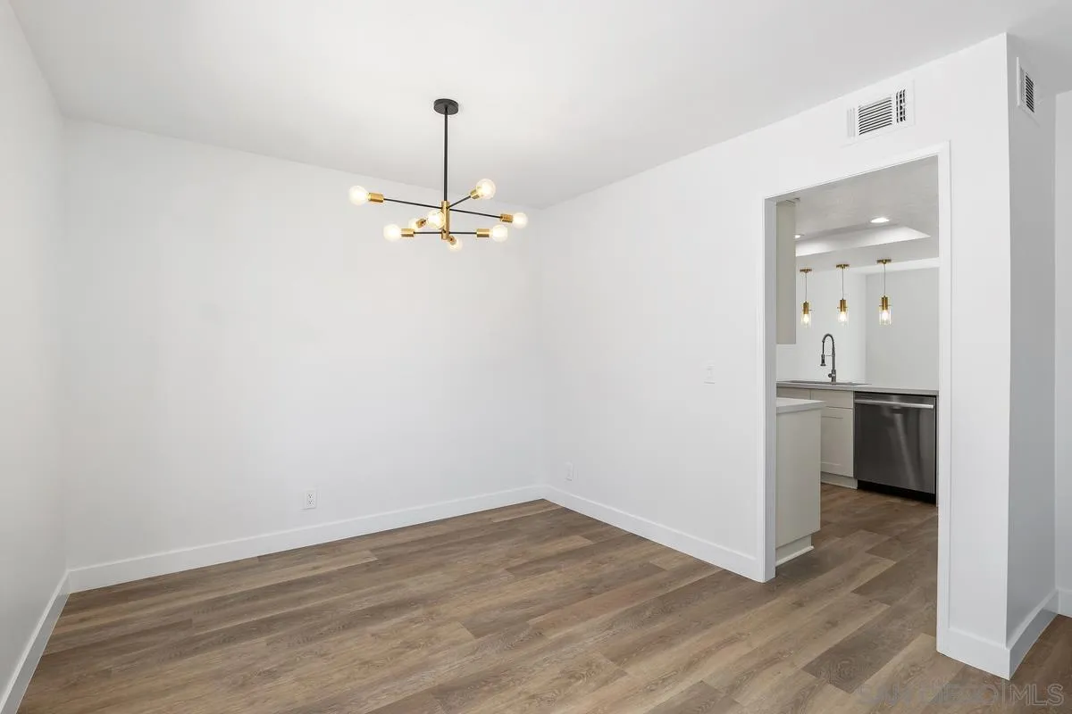 1831 Cathedral Glen
