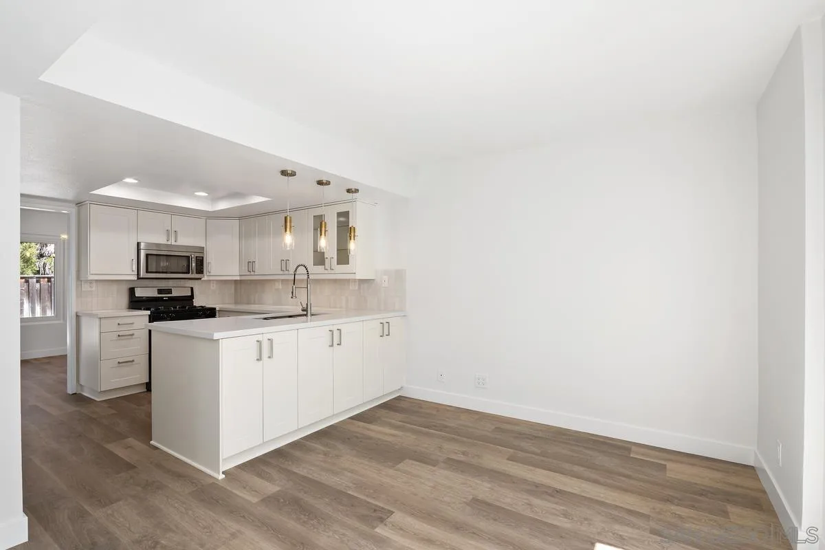 1831 Cathedral Glen