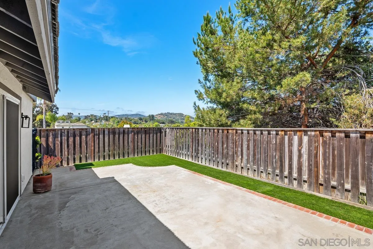 1831 Cathedral Glen