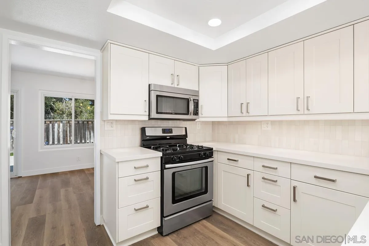 1831 Cathedral Glen