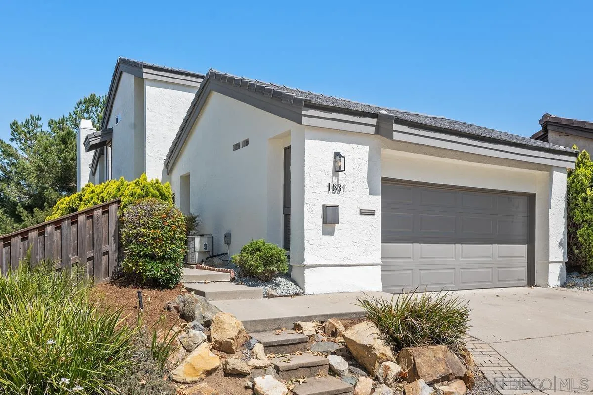 1831 Cathedral Glen