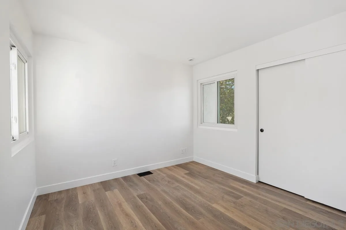 1831 Cathedral Glen