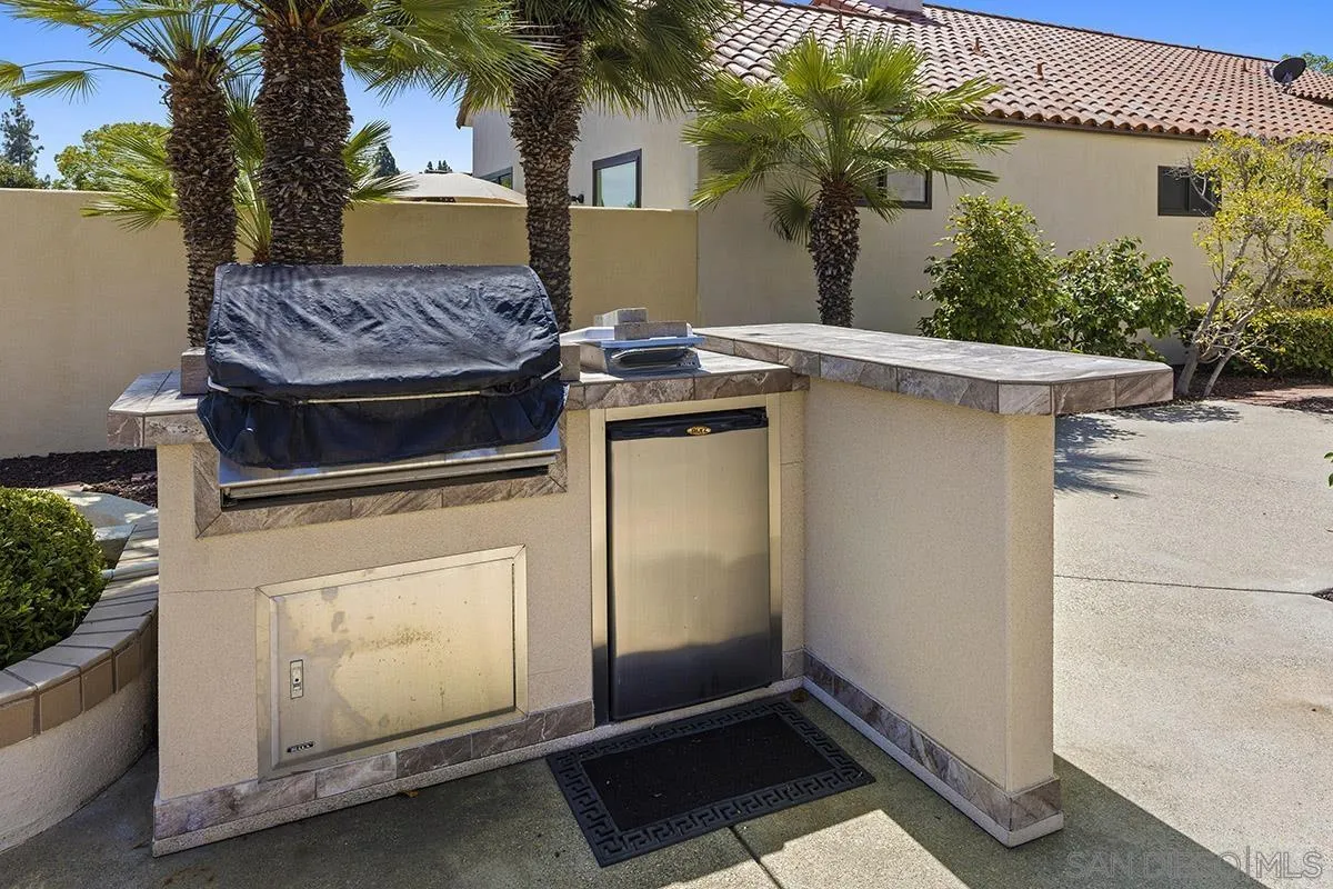 17573 Bocage Pt