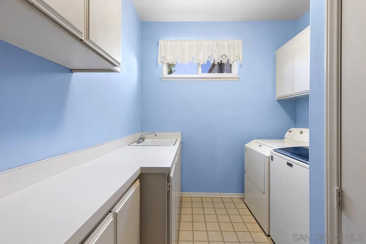 17573 Bocage Pt