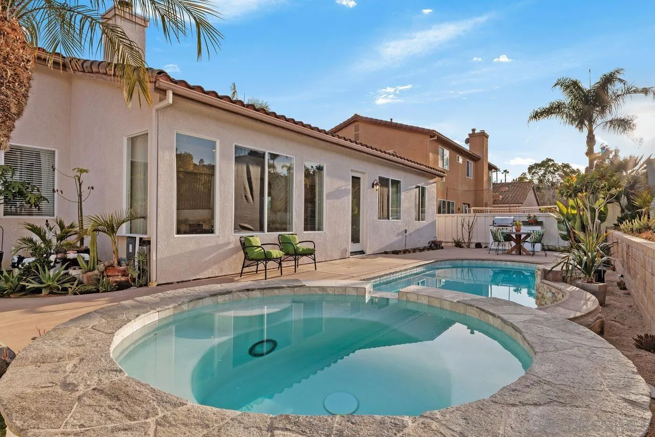 5274 Pearlman Way