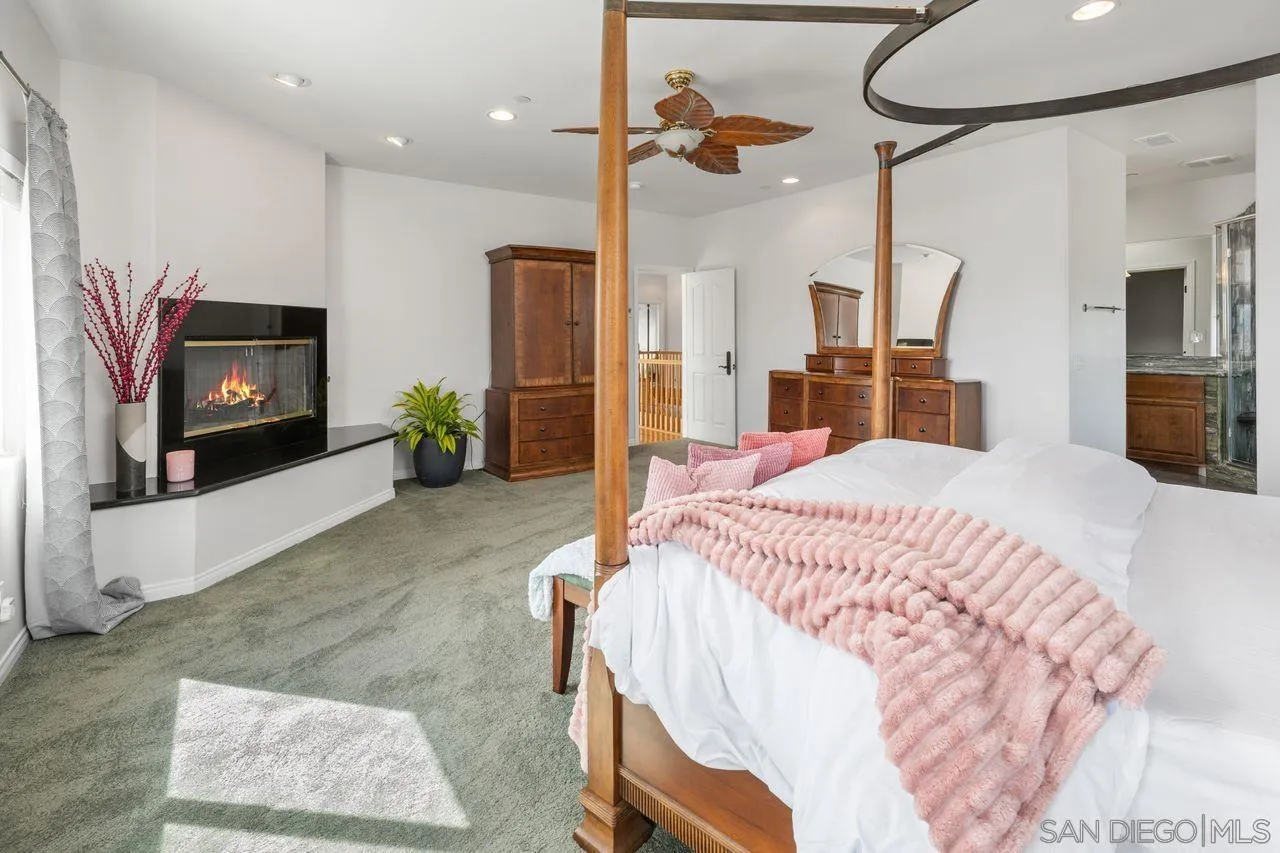 410-412 Woodland Lane