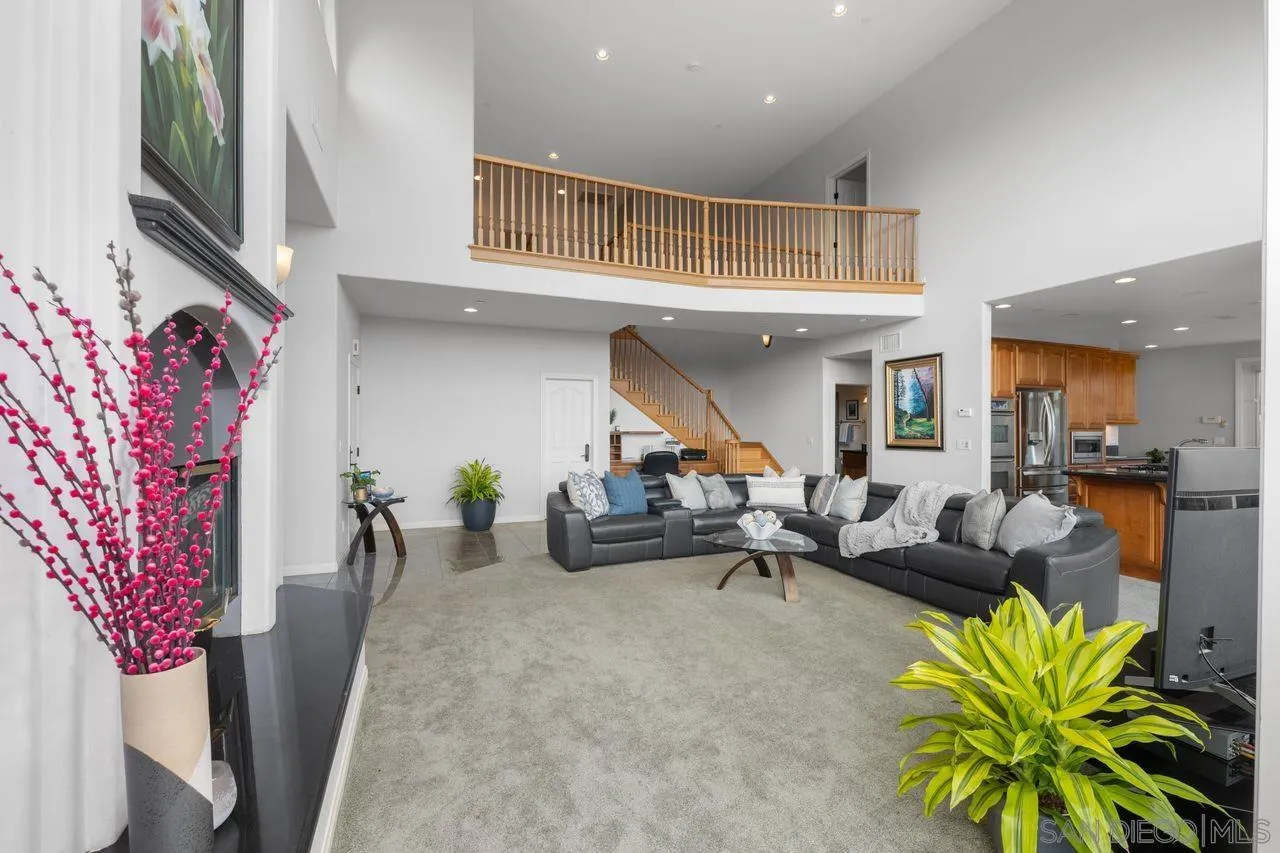410-412 Woodland Lane