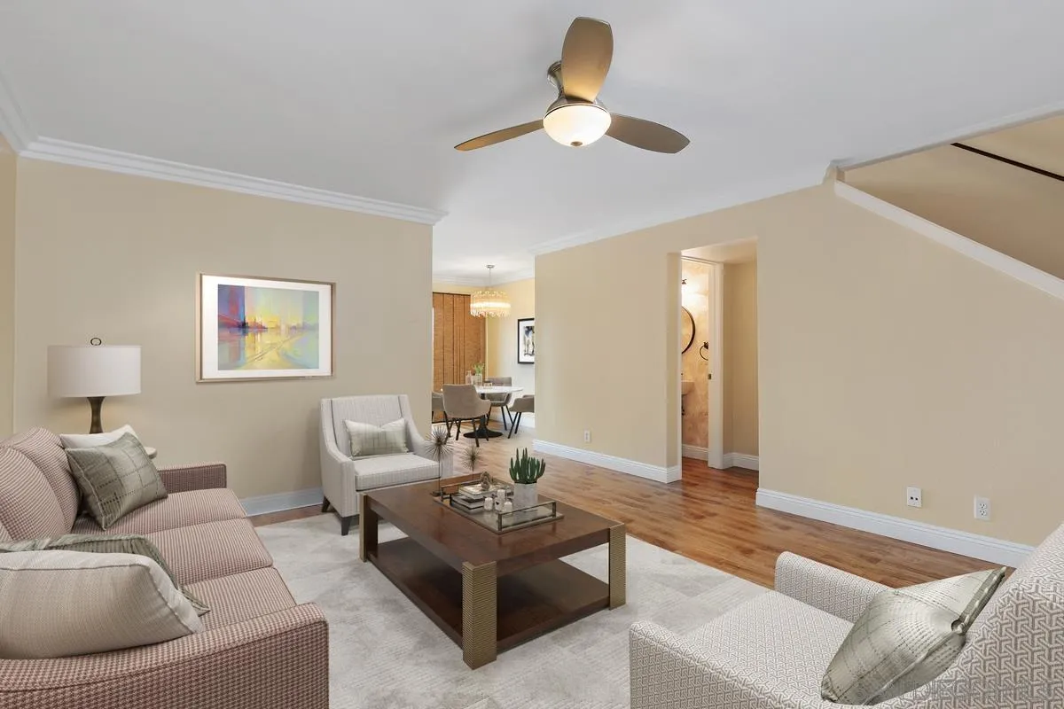 650 E Solana Circle