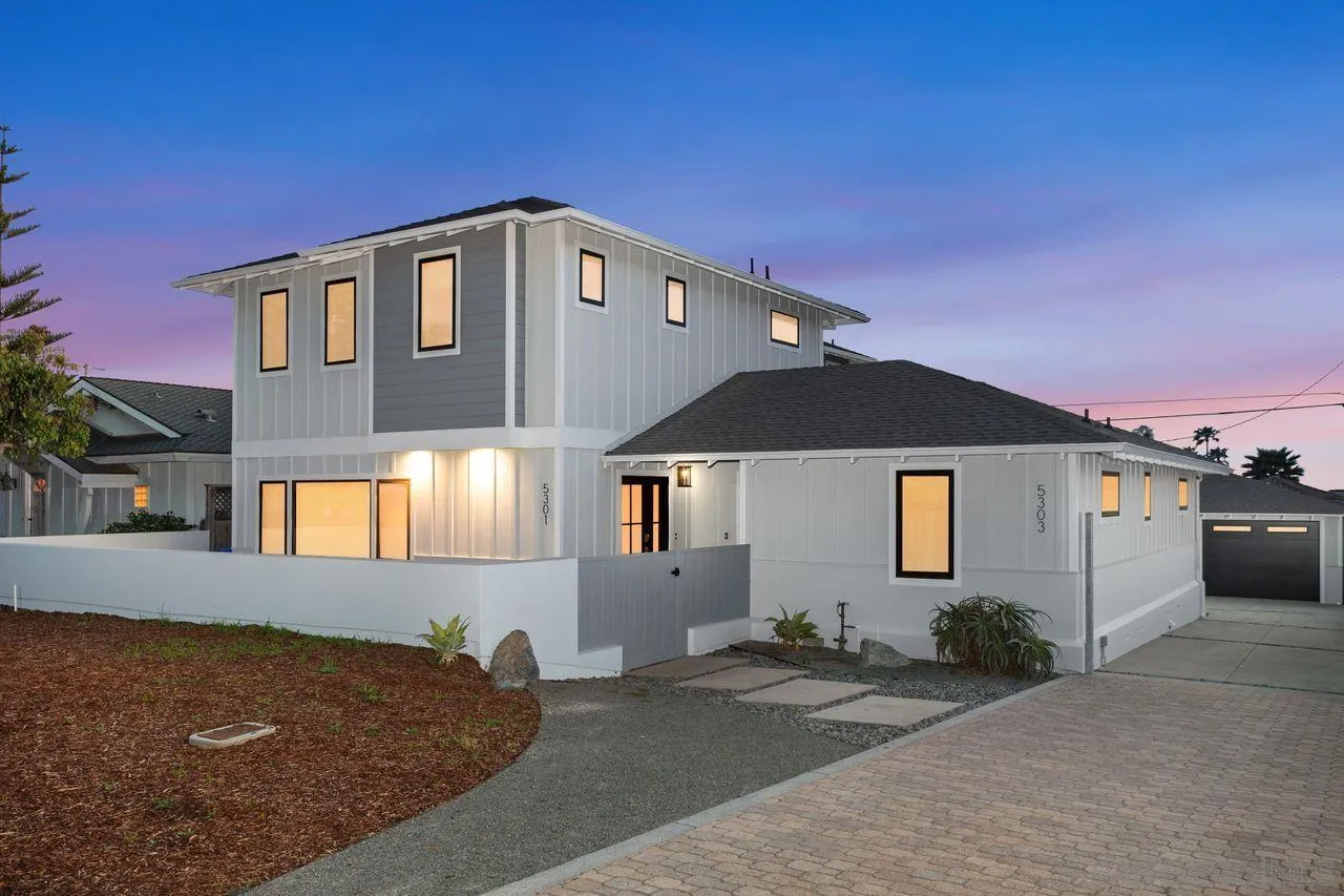 5301 Los Robles Dr