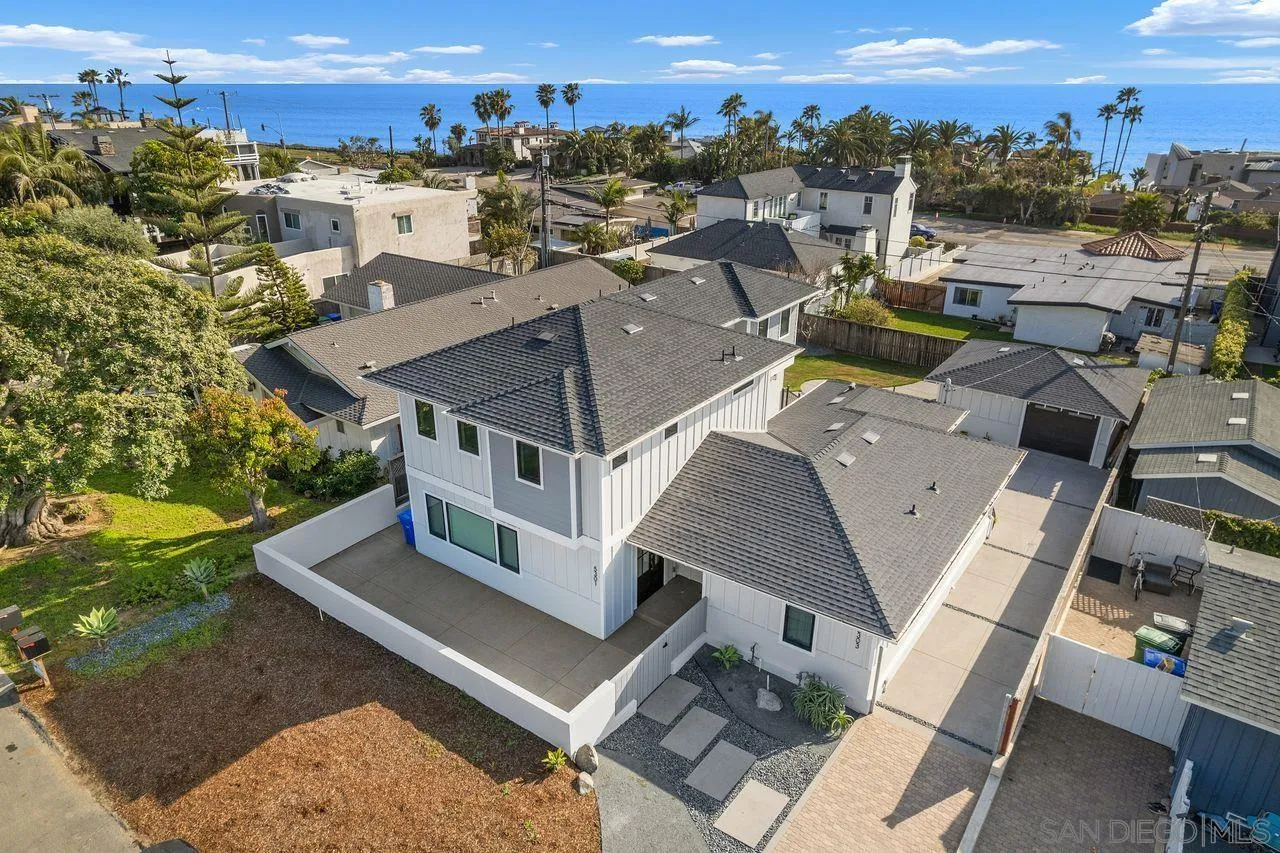 5301 Los Robles Dr
