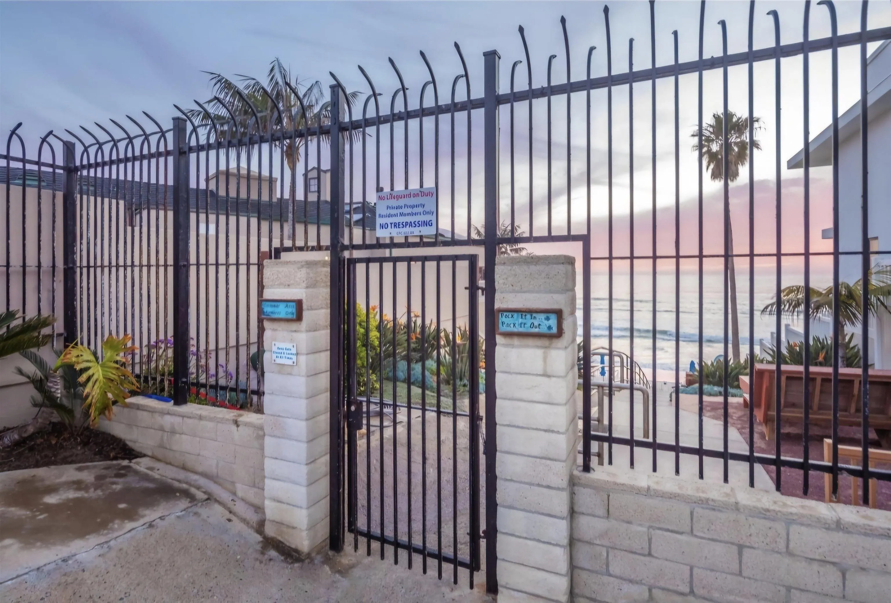 5301 Los Robles Dr