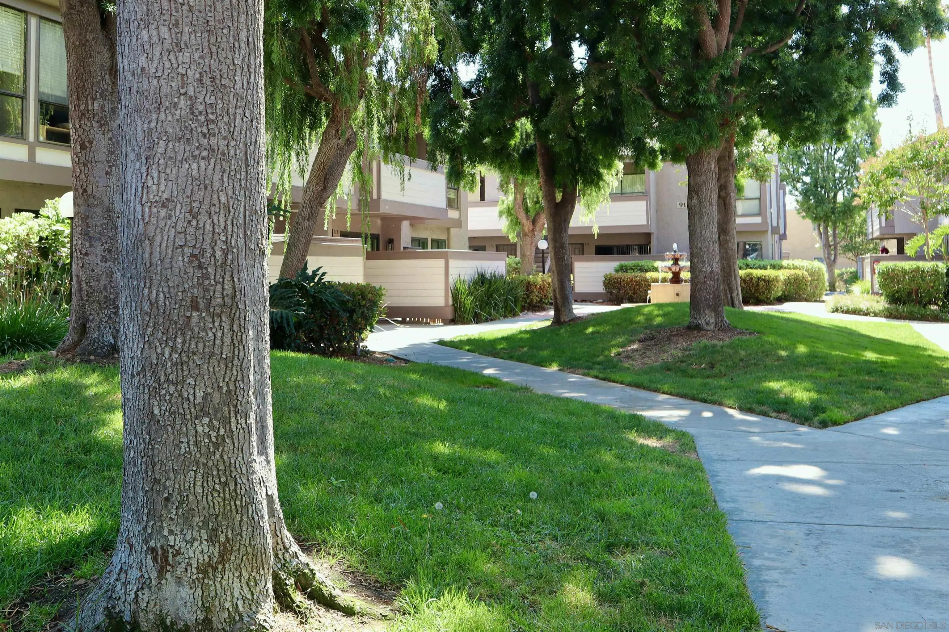 9120 Gramercy Dr. Unit 319