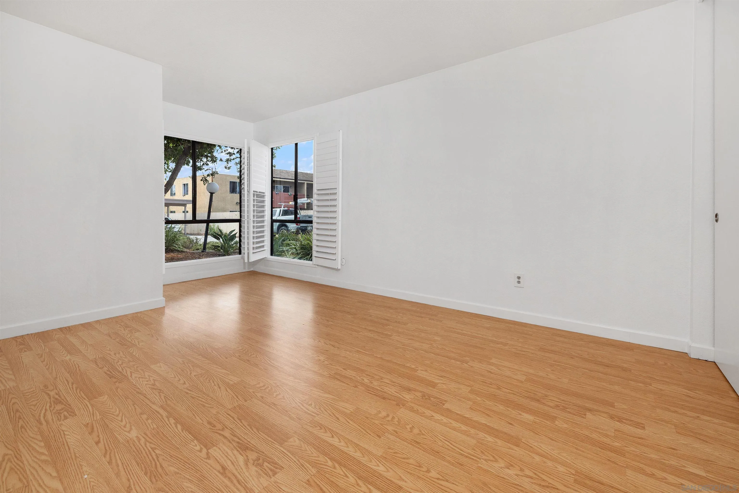 9120 Gramercy Dr. Unit 319