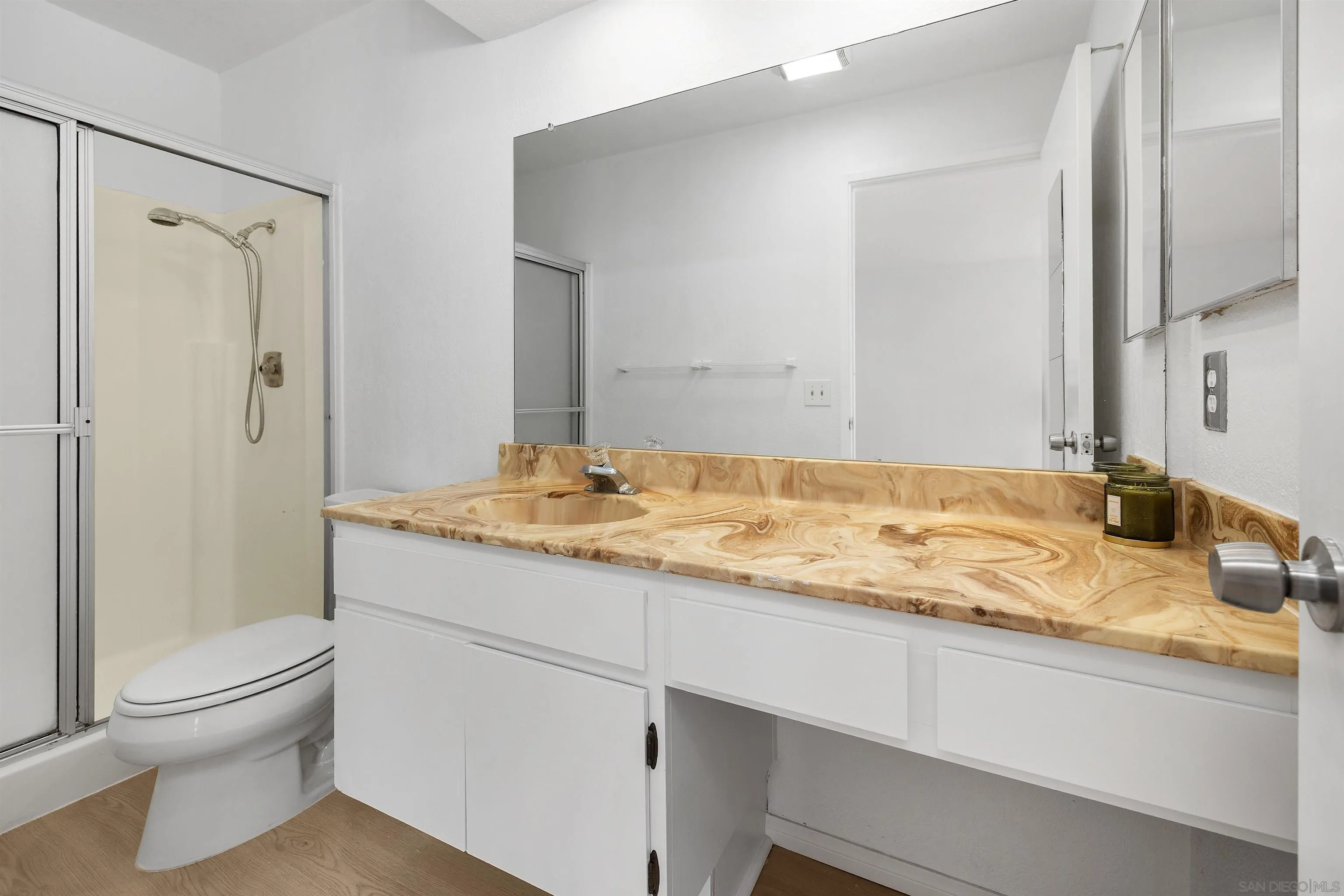 9120 Gramercy Dr. Unit 319
