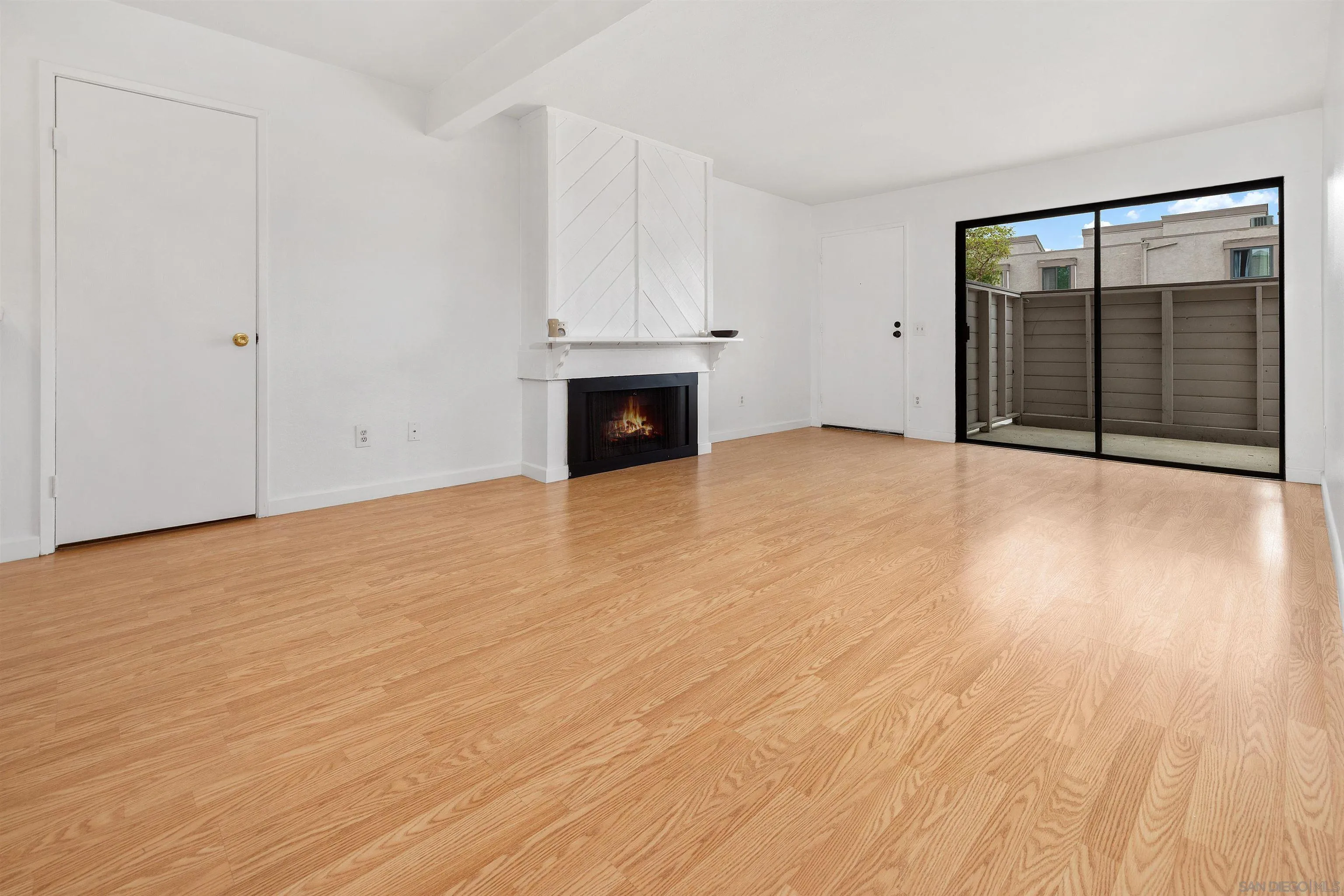 9120 Gramercy Dr. Unit 319