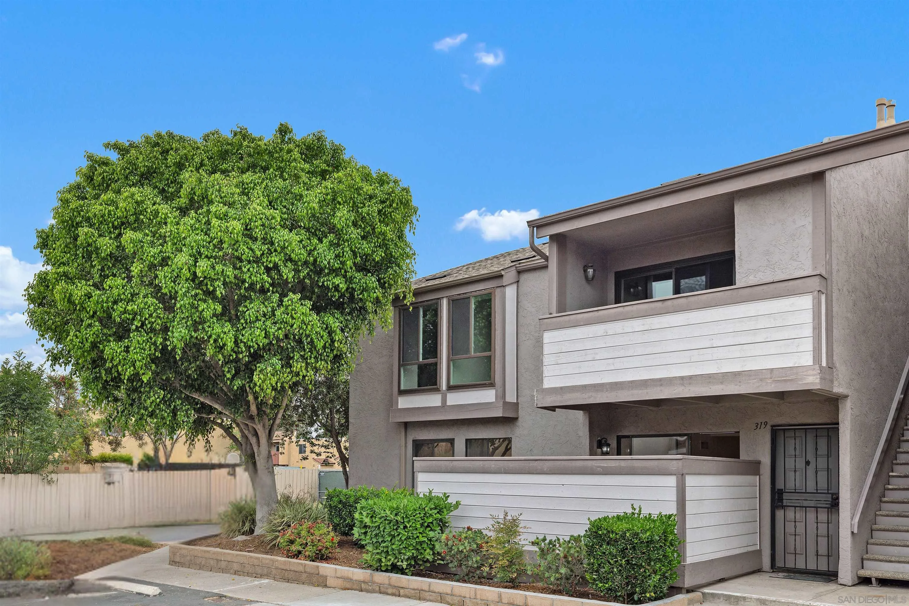 9120 Gramercy Dr. Unit 319