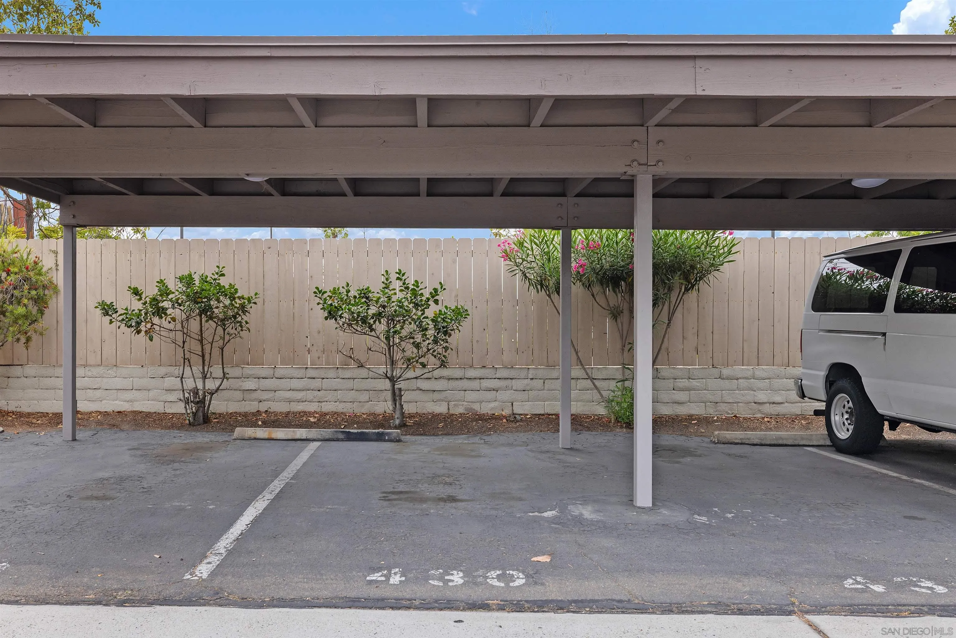 9120 Gramercy Dr. Unit 319