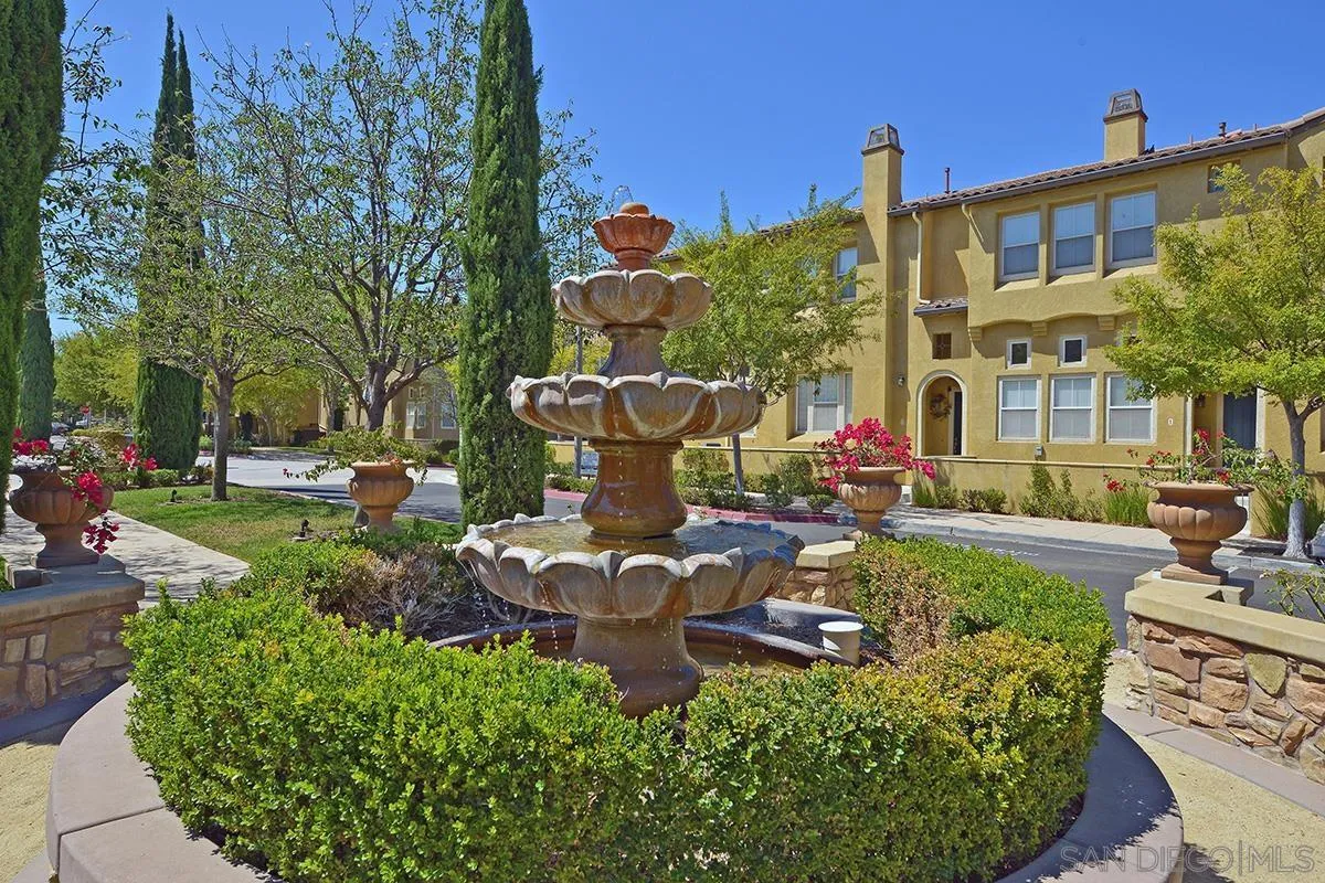 7895 Via Montebello