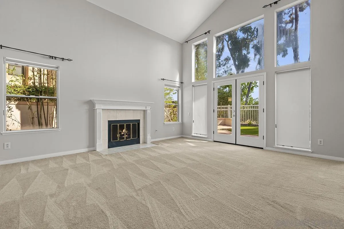 4485 Sunset Bluffs Way