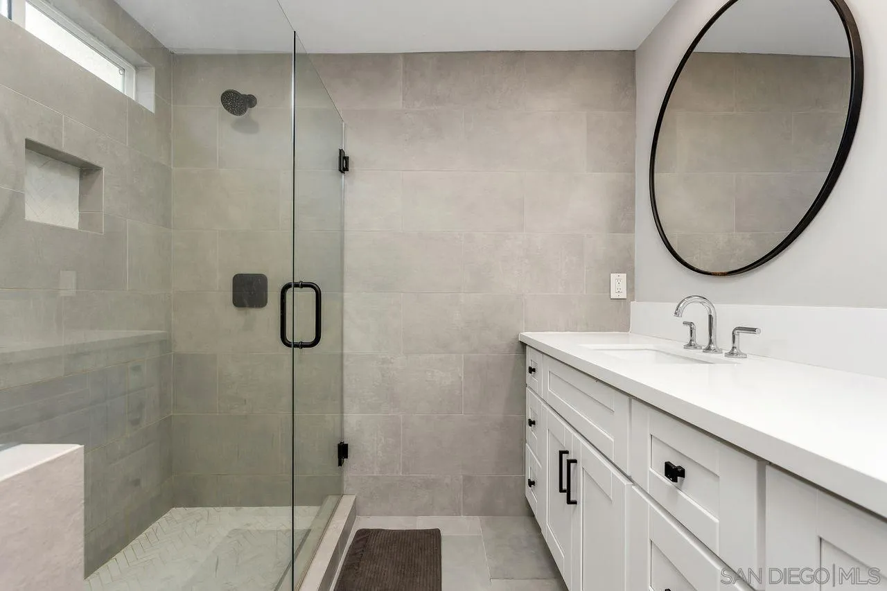 423 Alvarado Ter