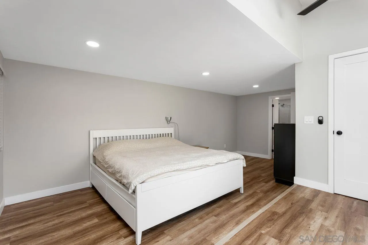 423 Alvarado Ter