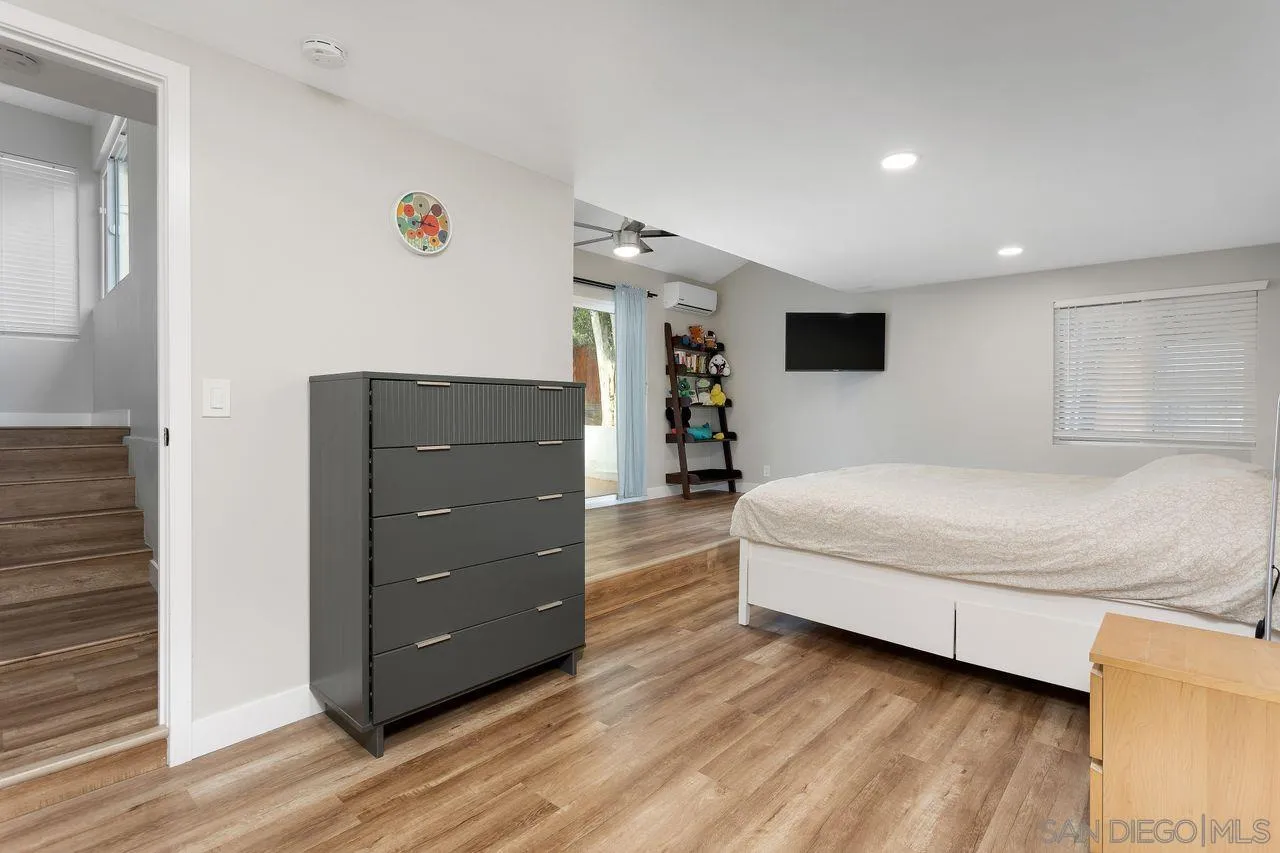 423 Alvarado Ter
