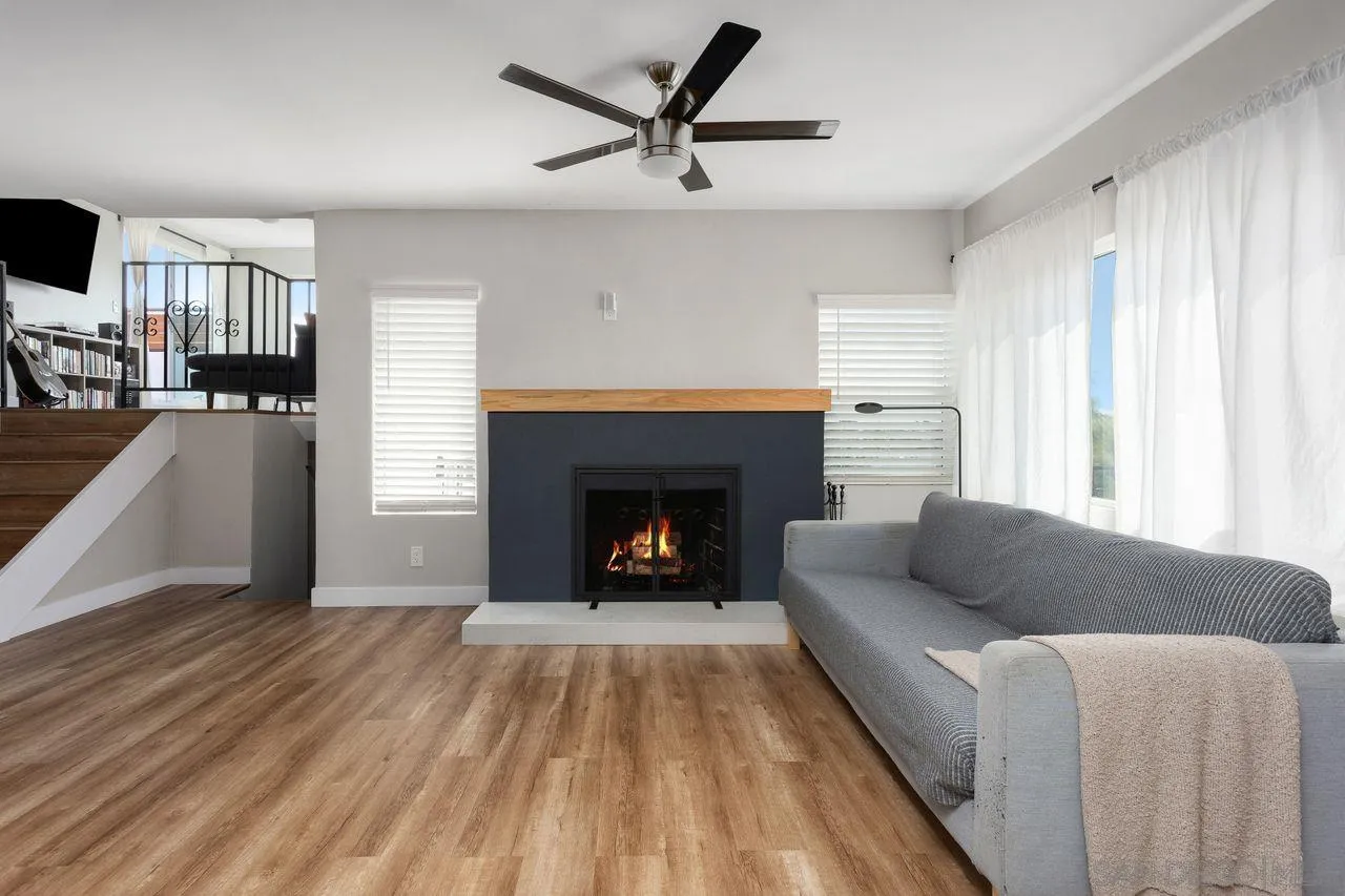 423 Alvarado Ter