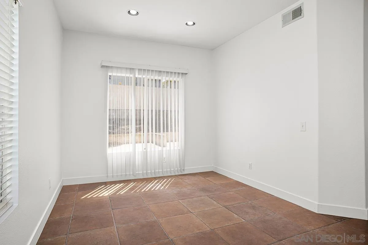 626 Sonoma St