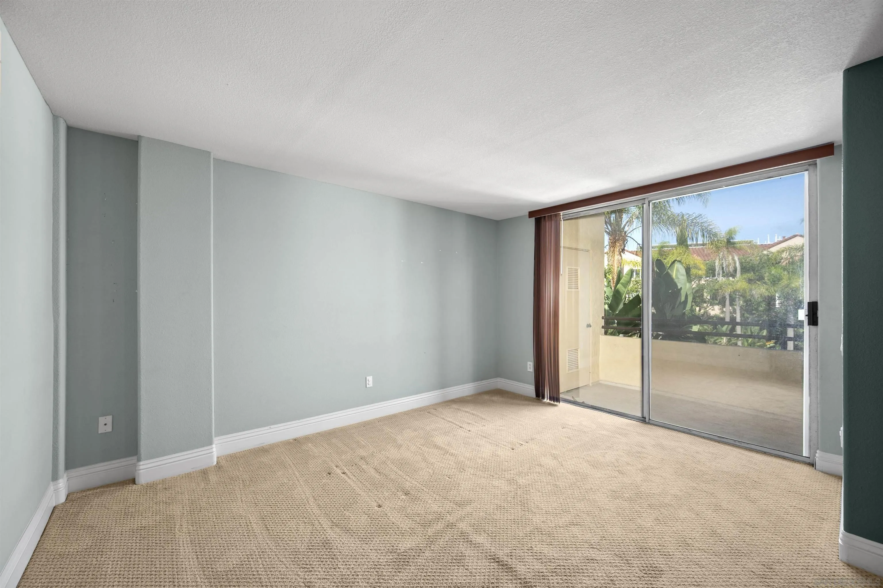 3957 Nobel Dr Unit 208