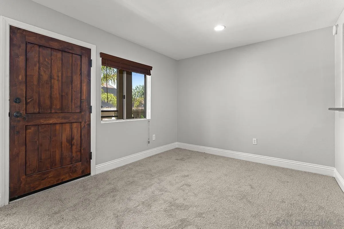 3957 Nobel Dr Unit 208