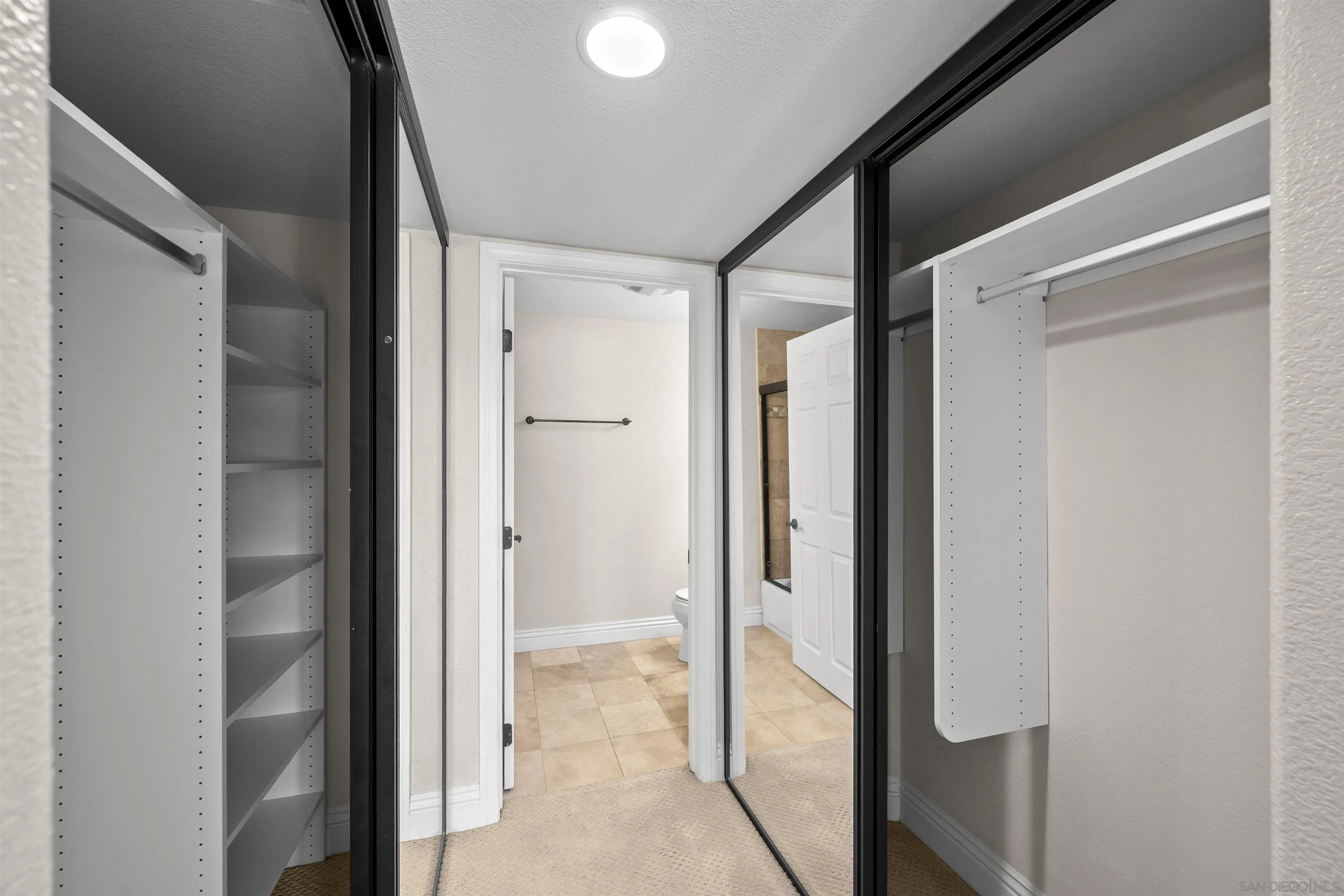 3957 Nobel Dr Unit 208