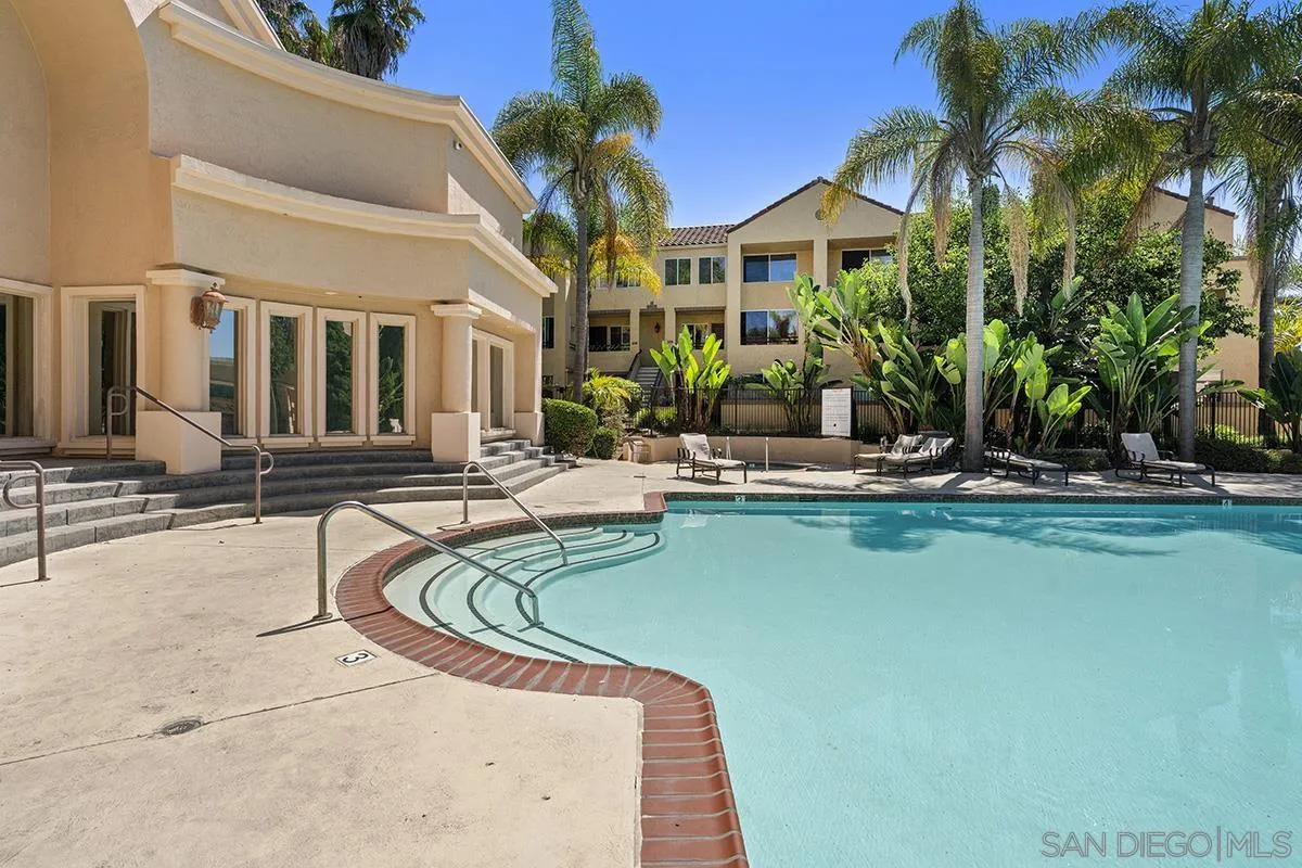 3957 Nobel Dr Unit 208